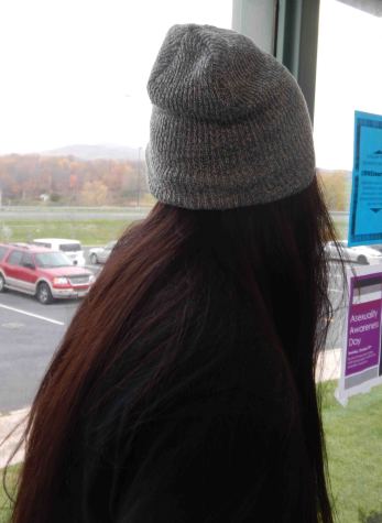Student wears one of the top winter fashion trends. 