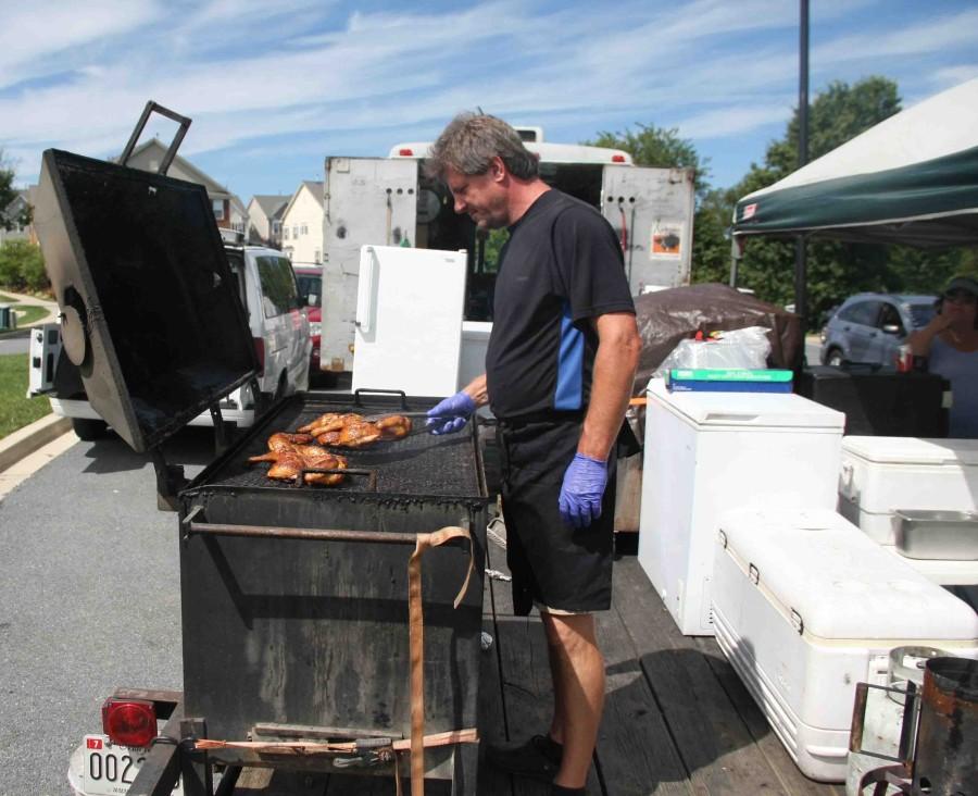 Rob Bugos of In10se Bbq working his craft like no other. 