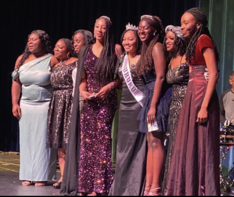 The 2nd Annual Miss Uhuru Pageant took place and showcased some UHS’s brightest young women.