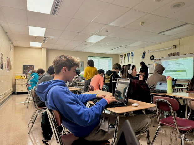 Senior Will McLoud puts his finishing touches on his University of Colorado Boulder application. 
 