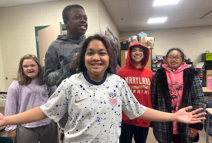 Lily Barnard (Class of 2026), Joshua Kipalu (Class of 2028), Riley Reus (Class of 2026), Mariam Kamel (Class of 2025), and Mia Rooks (Class of 2027) show off their comfy clothes in the learning for Life classroom! 